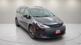 Used 2020 Chrysler Pacifica Limited image 2