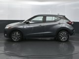 Used 2022 Nissan Kicks SV image 2