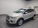 Used 2019 Ford Escape SE image 2