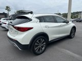 Used 2017 INFINITI QX30 Premium w/ Navigation Package image 5
