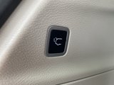Used 2023 Chrysler Pacifica Touring-L image 6