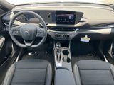 New 2025 Buick Envista Preferred image 2