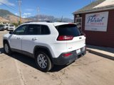 Used 2016 Jeep Cherokee Latitude w/ Comfort/Convenience Group image 3
