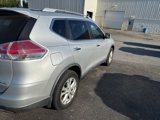 Used 2016 Nissan Rogue SV image 5