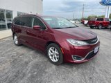 Used 2018 Chrysler Pacifica Touring Plus w/ Tire & Wheel Group image 3