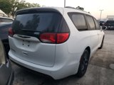 Used 2019 Chrysler Pacifica Touring-L w/ S Appearance Package image 4
