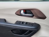 Used 2023 Chrysler Voyager LX image 6