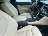 Used 2017 Cadillac XT5 FWD image 3