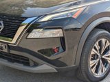 Used 2023 Nissan Rogue SV image 2