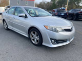 Used 2014 Toyota Camry SE image 2