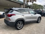 Used 2022 Kia Seltos LX image 5