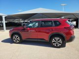Used 2023 Nissan Rogue SV image 3