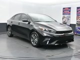 Used 2022 Kia Forte LXS image 2