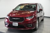 Used 2023 Chrysler Pacifica Touring-L image 3