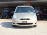 Used 2009 Toyota Sienna LE image 2