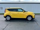 Used 2020 Kia Soul LX image 2