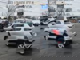 Used 2022 Chevrolet Trax LT w/ LT Convenience Package image 6