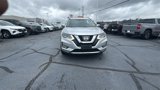 Used 2017 Nissan Rogue SL w/ SL Premium Package image 2