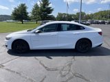 Used 2024 Chevrolet Malibu LT image 3