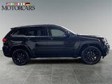 Used 2017 Jeep Grand Cherokee Altitude image 2