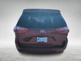 Used 2015 Toyota Sienna L image 4