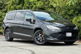 Used 2018 Chrysler Pacifica Touring Plus w/ S Appearance Package image 2