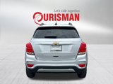 Used 2021 Chevrolet Trax LT w/ LT Convenience Package image 3