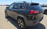 Used 2018 Jeep Cherokee Trailhawk image 2