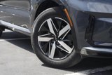 Used 2022 Kia Sorento S w/ Panoramic Sunroof Package image 2