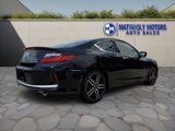 Used 2017 Honda Accord Touring image 3