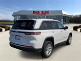 Used 2023 Jeep Grand Cherokee Laredo w/ Luxury Tech Group I image 4