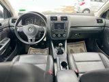 Used 2010 Volkswagen Jetta TDI image 6
