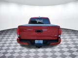 Used 2019 Toyota Tacoma TRD Sport image 3