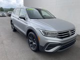 Used 2024 Volkswagen Tiguan SE image 2