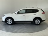 Used 2015 Nissan Rogue SV image 4