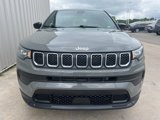 Used 2024 Jeep Compass Sport image 2