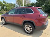 Used 2019 Jeep Cherokee Latitude w/ Cold Weather Group image 6