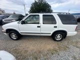 Used 2000 Chevrolet Blazer LT w/ LT Preferred Equipment Group image 2