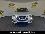 Used 2018 Nissan Rogue SV image 2