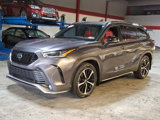 Used 2021 Toyota Highlander XSE image 3