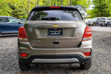 Used 2022 Chevrolet Trax LT w/ Driver Confidence Package image 5