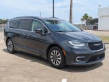 Used 2021 Chrysler Pacifica Touring-L image 3