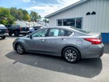 Used 2017 Nissan Altima 2.5 SV image 2