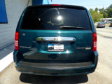 Used 2009 Chrysler Town & Country Touring image 6