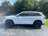 Used 2021 Jeep Grand Cherokee Limited w/ Luxury Group II image 2