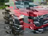 Used 2022 GMC Terrain SLE w/ Driver Convenience Package image 3