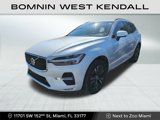 Used 2023 Volvo XC60 B5 Core image 2