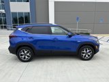 Used 2023 Kia Seltos EX image 2