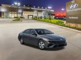 New 2025 Hyundai Elantra SE image 3