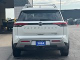 Used 2024 Nissan Pathfinder Platinum image 5